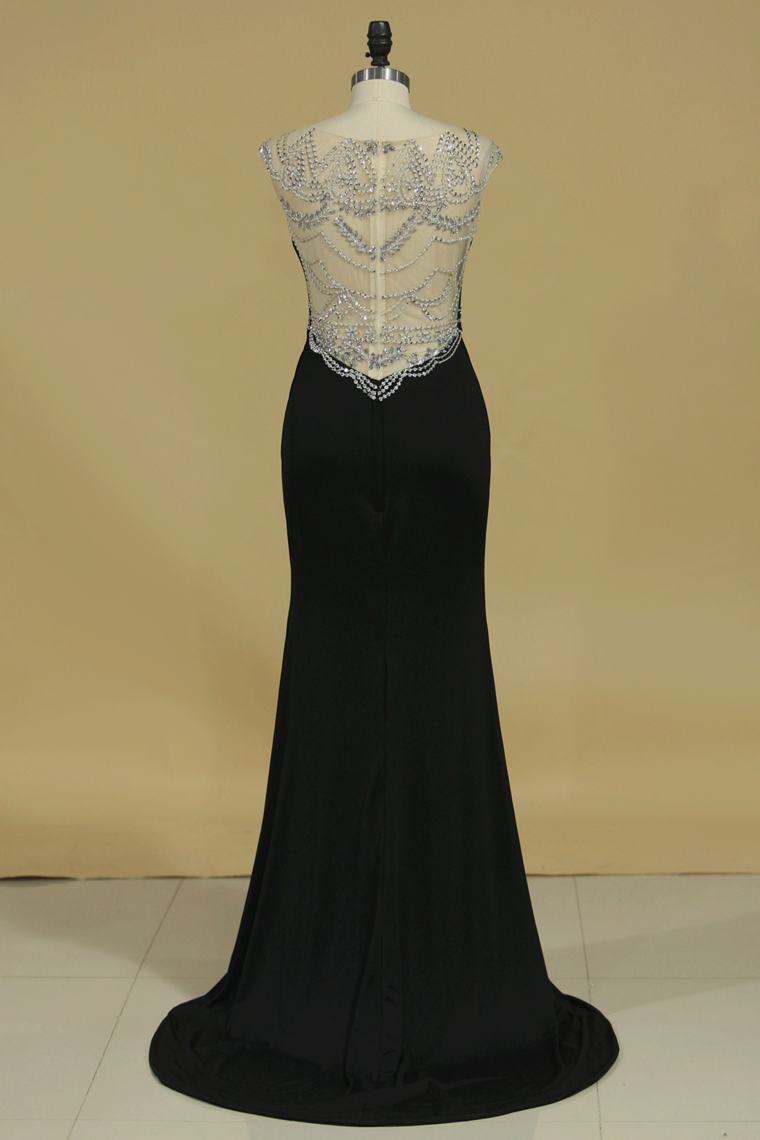 2023 Prom Dresses Scoop With Beading Spandex Sheath Sweep Train