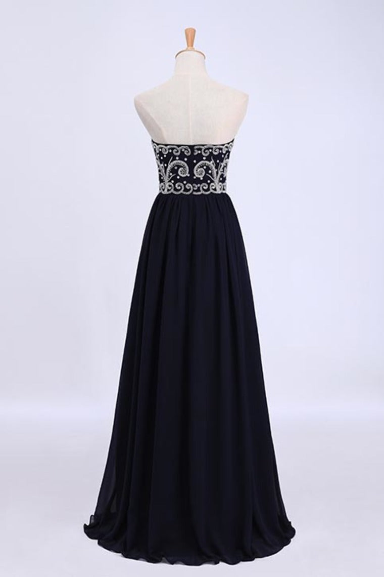 2023 Dark Navy Blue Prom Dresses Sweetheart Floor Length Chiffon With Silver Beading