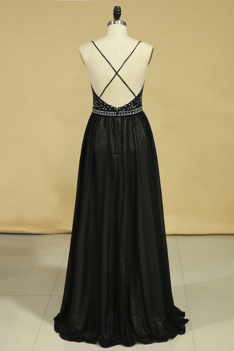 2023 Spaghetti Straps Open Back Prom Dresses Chiffon With Applique And Beads