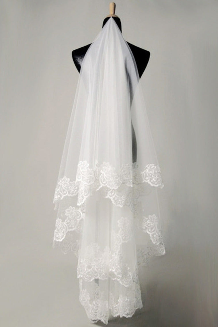 Long White Petticoat & Ivory/White Gloves & 1.5 Meter Ivory/White Lace Wedding Veil